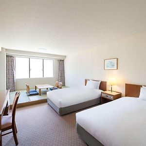 Japanese Style Classic Room Two Single Beds Three Futon Beds Mountain View